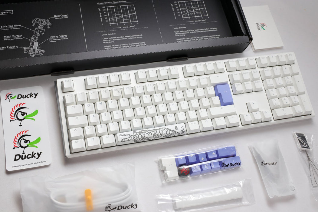 Ducky One 3 Pure White UK ISO RGB Cherry MX Blue